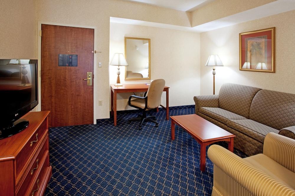 Holiday Inn Express & Suites Orangeburg By Ihg Eksteriør billede